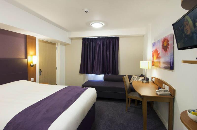 Premier Inn Derby South Esterno foto